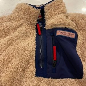 Youth small 8-10 tan Sherpa Vinyard vines quarter zip